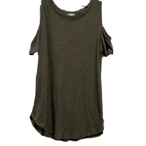 Bozzolo. T-shirt. Size medium.